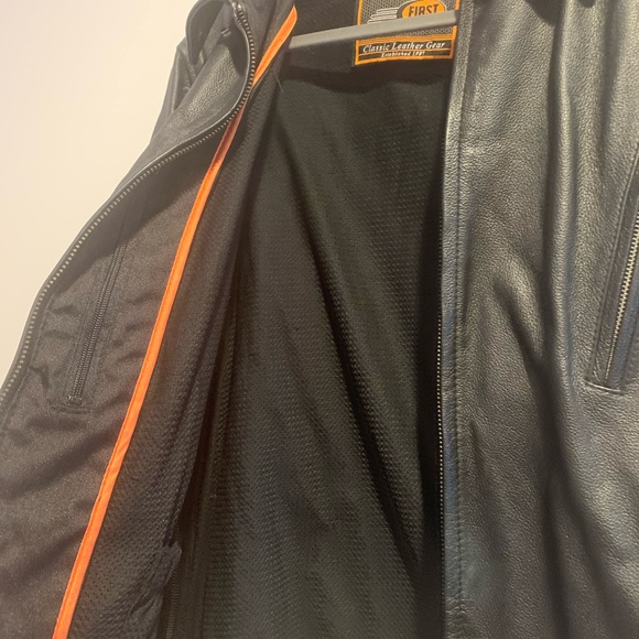 First Classics Leather Ladies Motorcycle Riding Jacket. Size XL. Like New - Picture 5 of 5